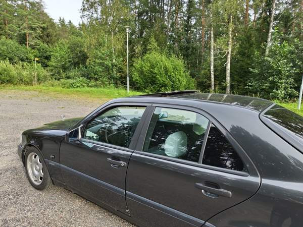 Mercedes-Benz C Naantali - изображение 2