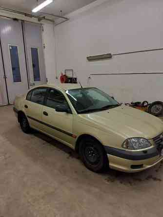 Toyota Avensis Луга