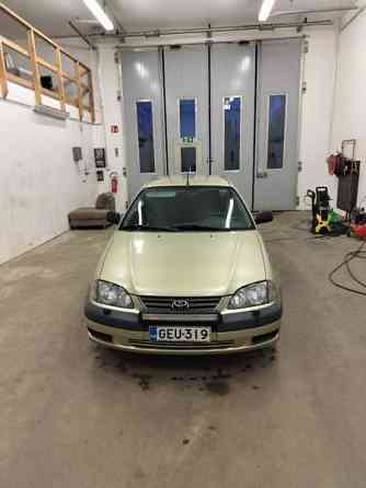 Toyota Avensis Луга