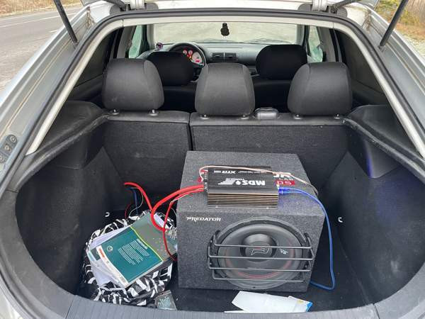 Seat Leon Миккели - изображение 1