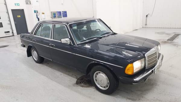 Mercedes-Benz 240 Seinaejoki – foto 5