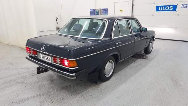 Mercedes-Benz 240 Seinaejoki – foto 6