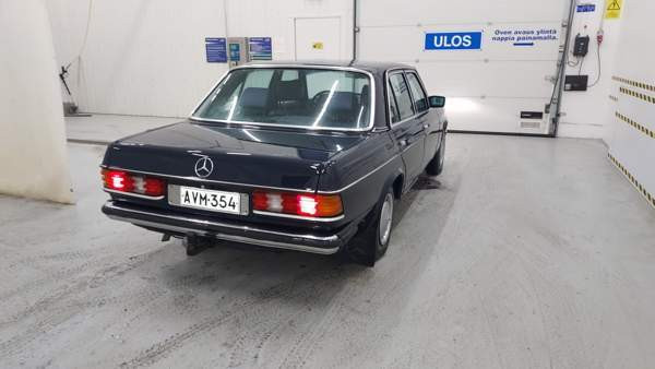 Mercedes-Benz 240 Seinaejoki – foto 7
