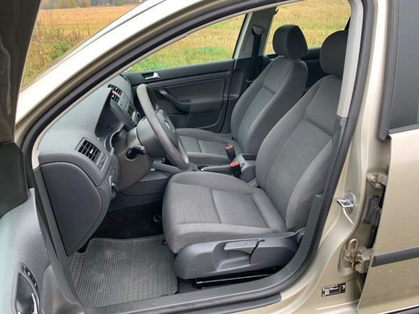 Volkswagen Golf Raisio - valokuva 6