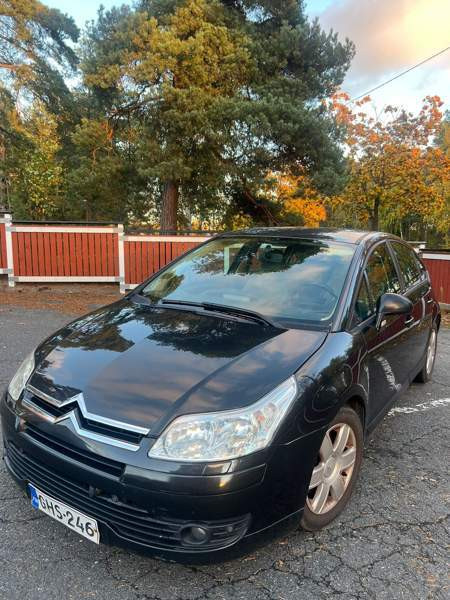 Citroen C4 Espoo - valokuva 2