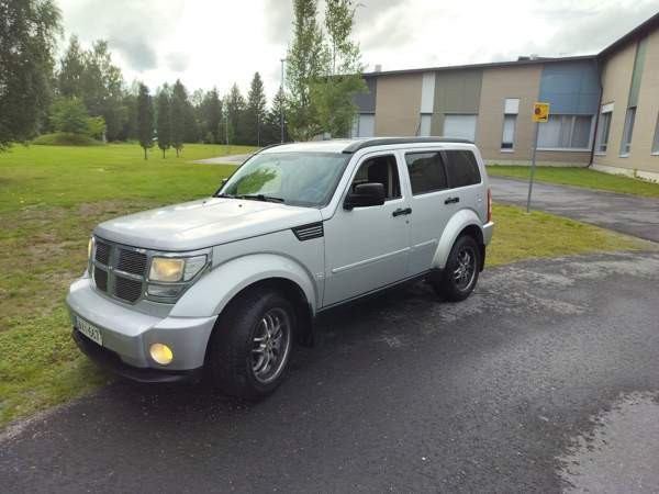 Dodge Nitro Tyrnävä - valokuva 2