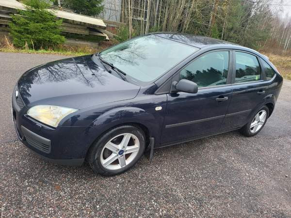 Ford Focus Russia – foto 2
