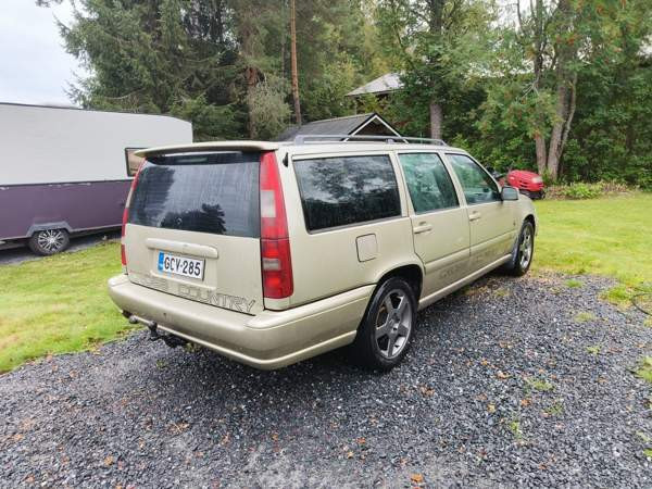Volvo V70 Syevyerodonets'k - valokuva 4