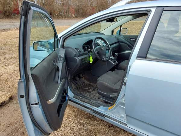 Toyota Corolla Verso Lapinlahti - изображение 5