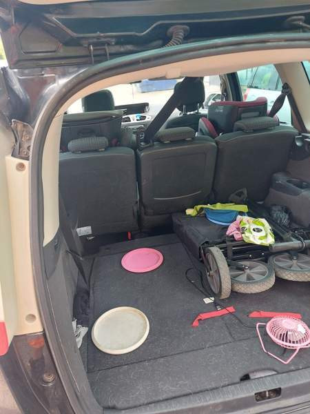 Renault Grand Scenic Лохья - изображение 6