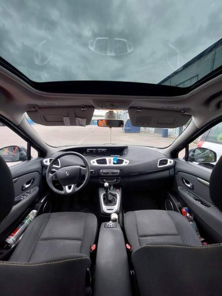 Renault Grand Scenic Лохья - изображение 8