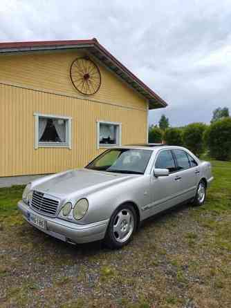 Mercedes-Benz 280 Pyhäjärvi