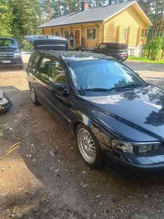 Volvo V70 Nousiainen