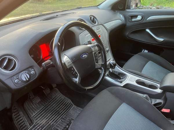 Ford Mondeo Punkaharju - valokuva 8