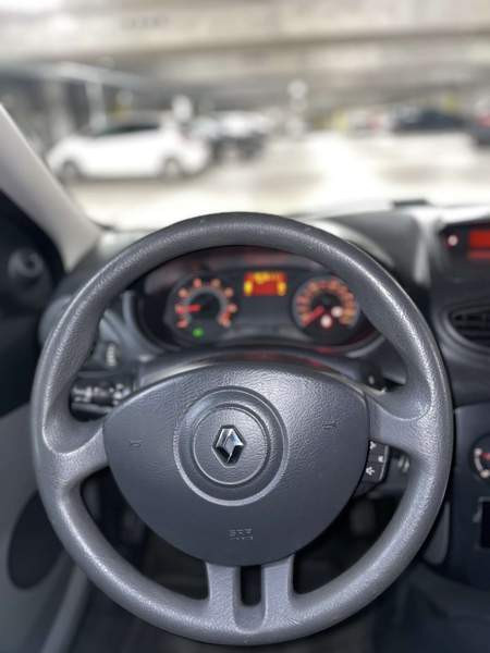 Renault Clio Helsinki - valokuva 5