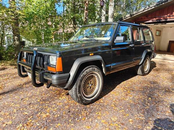 Jeep Cherokee Helsinki - valokuva 2