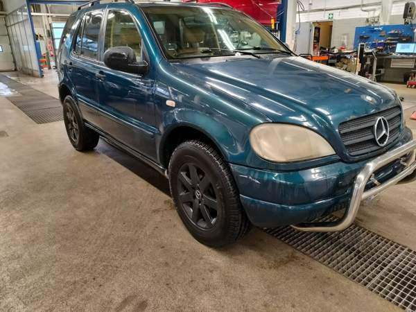 Mercedes-Benz ML Эспоо - изображение 1