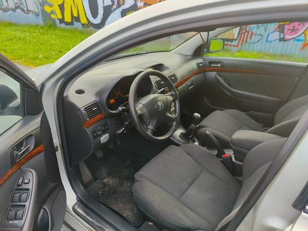 Toyota Avensis Kempele - valokuva 7