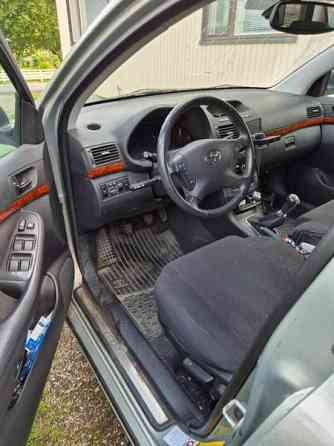 Toyota Avensis Торнио