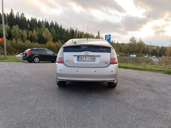 Toyota Prius Jyväskylä - valokuva 5
