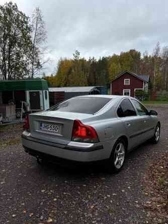 Volvo S60 Raasepori