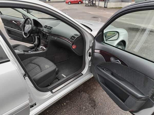 Mercedes-Benz 220 Nivala - photo 8