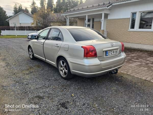 Toyota Avensis Raahe - valokuva 3