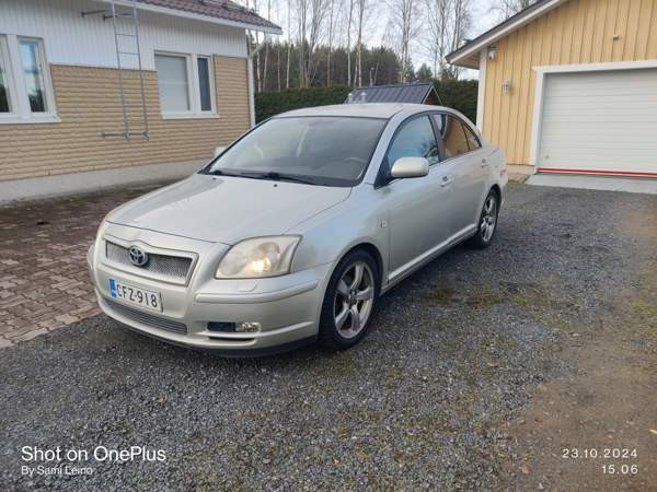 Toyota Avensis Raahe - valokuva 2