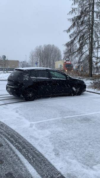 Volkswagen Golf Валкеакоски - изображение 1