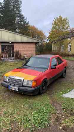 Mercedes-Benz 200 Vimpeli