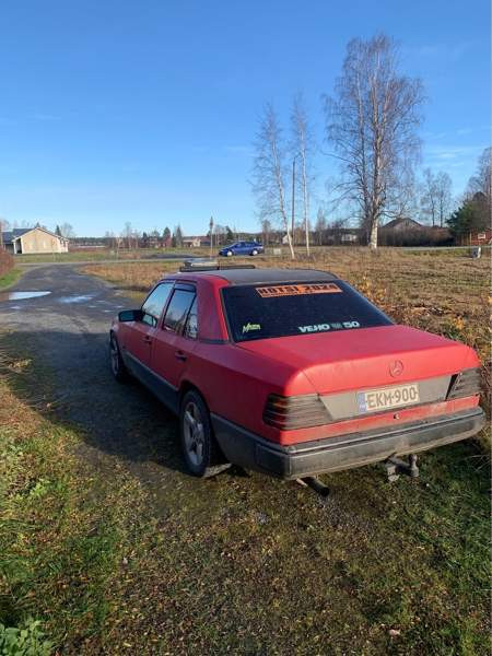Mercedes-Benz 200 Vimpeli - valokuva 6