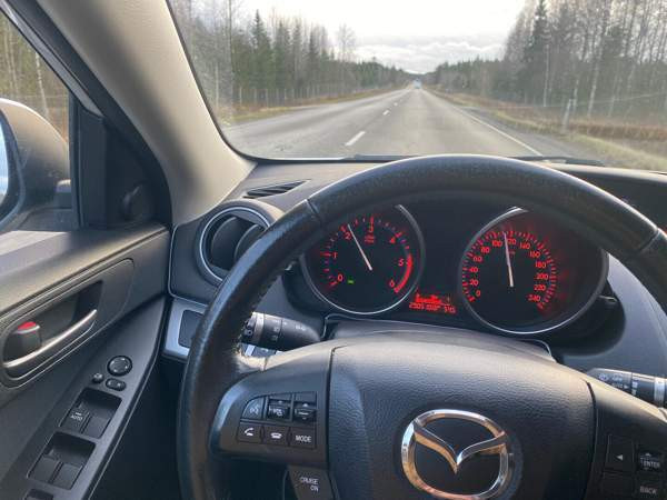 Mazda 3 Jyvaeskylae - photo 2