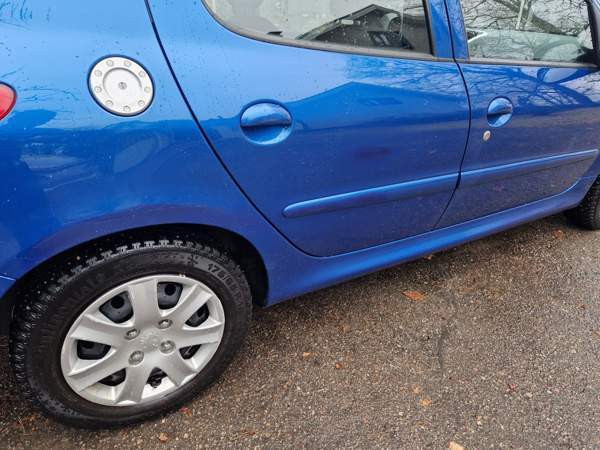 Peugeot 206+ Коувола - изображение 7