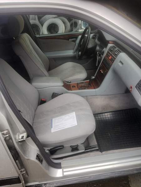 Mercedes-Benz E Keitele - valokuva 5