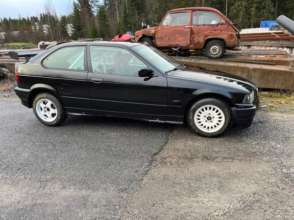BMW 316 Orivesi - valokuva 4