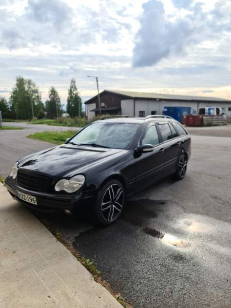 Mercedes-Benz C Kempele - valokuva 1