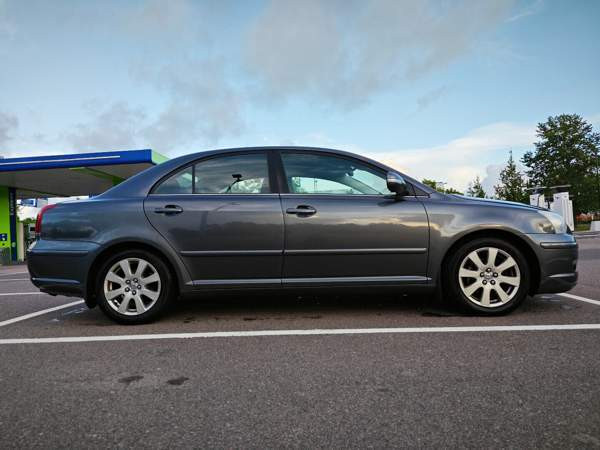 Toyota Avensis Chukotskiy Avtonomnyy Okrug – foto 1