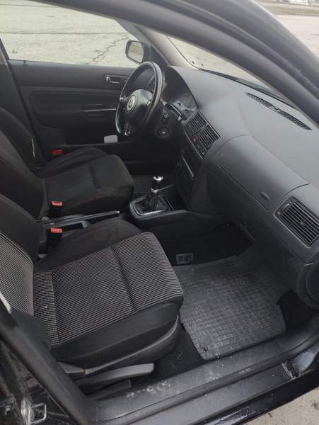 Volkswagen Golf Vantaa - photo 4