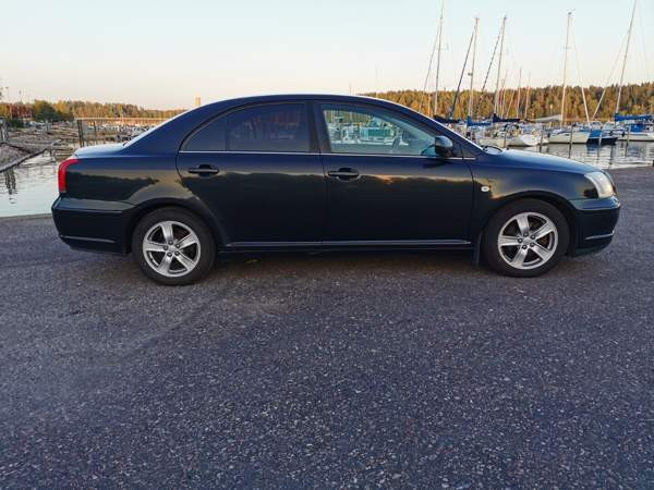 Toyota Avensis Helsinki - valokuva 5