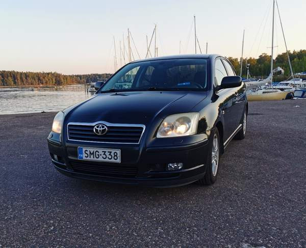 Toyota Avensis Helsinki - valokuva 1