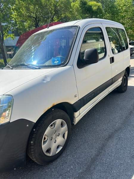 Citroen Berlingo Эспоо - изображение 4