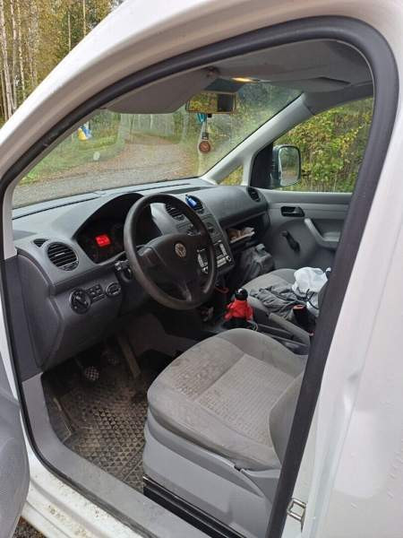 Volkswagen Caddy Куопио - изображение 6