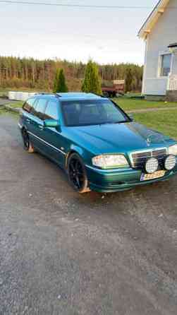 Mercedes-Benz 220 Merikarvia