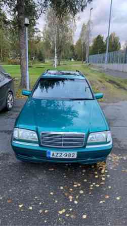 Mercedes-Benz 220 Merikarvia