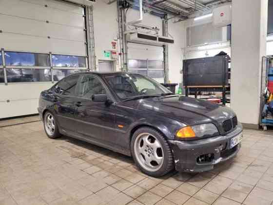 BMW 323 Куопио