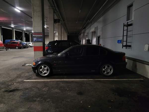 BMW 323 Куопио - изображение 1