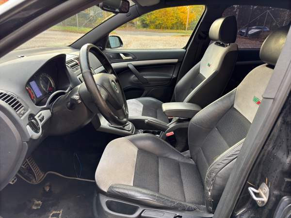 Skoda Octavia Лохья - изображение 8