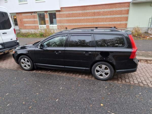 Volvo V70 Vantaa - photo 1