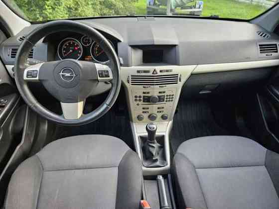 Opel Astra Каарина