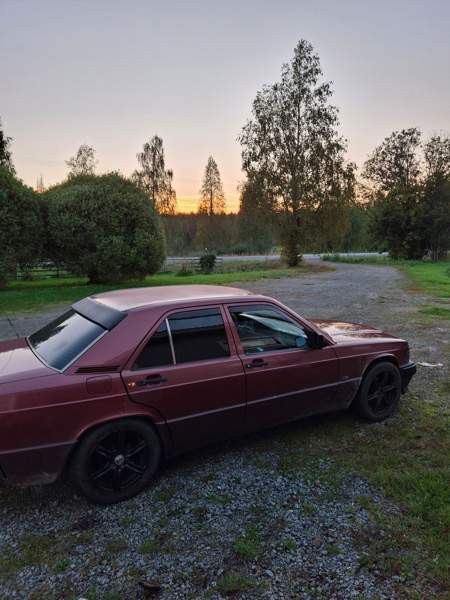 Mercedes-Benz 190 Parkano - изображение 2